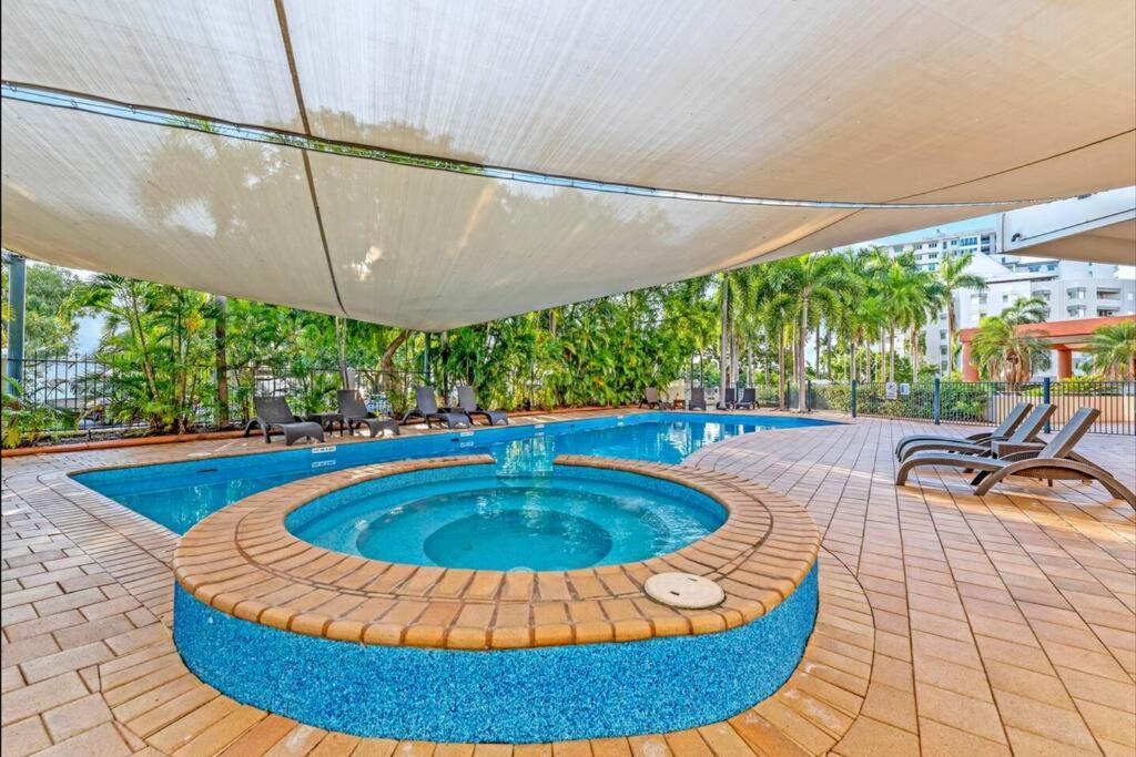 'Towering Palms' Resort-Style Apartment With A Separate Studio Darwin Exterior photo